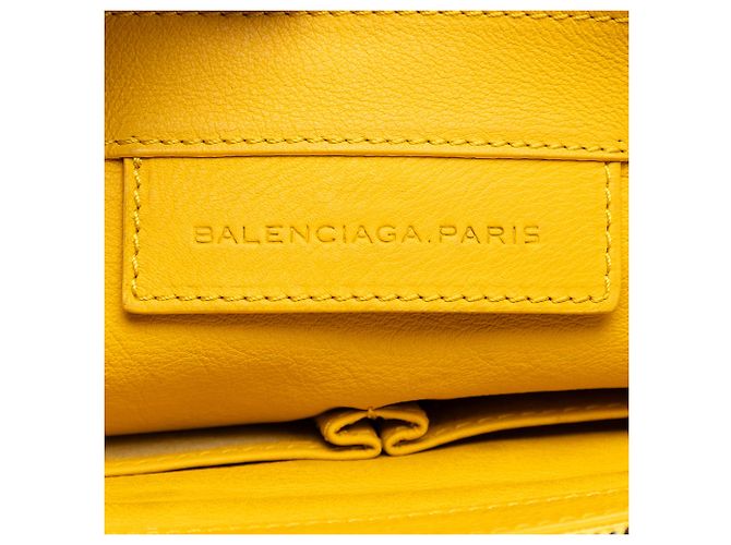 Clutch da polso in pelle gialla Papier di Balenciaga - vista 5
