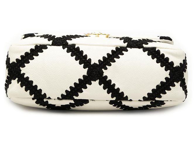 Chanel White Medium Crochet Calfskin 19 Flap Bianco Crudo - vista 3