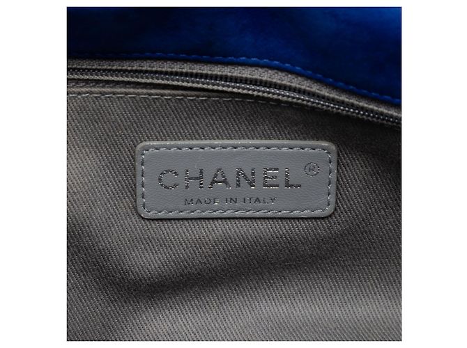 Chanel Blue Small Iridescent Calfskin Diamond Stitch Chain Flap - vista 5