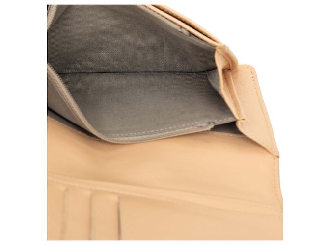 Carteira longa dobrável Chanel Beige CC Caviar Bege - vista 4