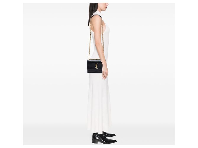 Bolso bandolera Saint Laurent Monogram Sunset en piel de becerro negro, tamaño Medium - vista 6