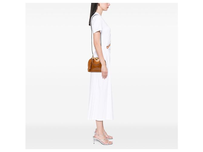 Louis Vuitton Alma BB in Vernis Monogram marrone Cammello - vista 7