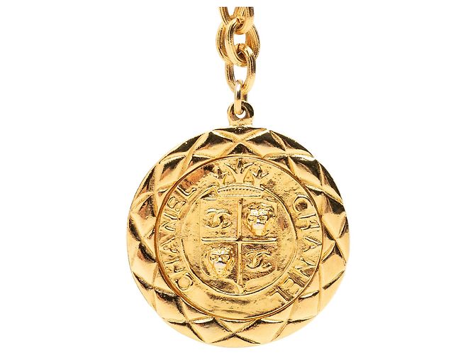 Collana con pendente Chanel Gold CC Medaglione Lion Crest placcato oro - vista 2