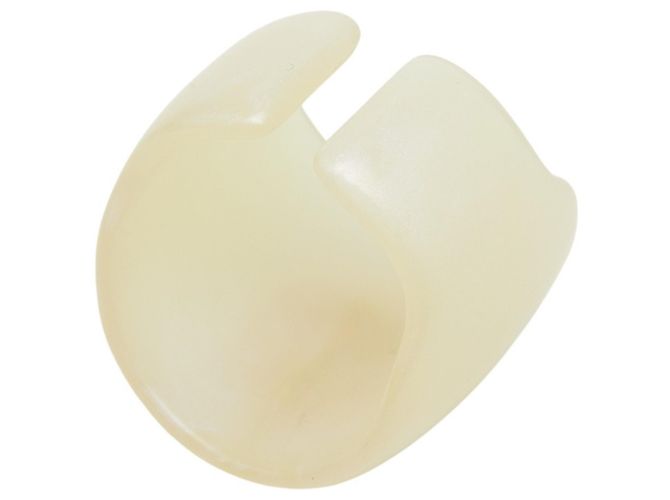 Anello Chanel Coco Mark Band in plastica avorio Crudo - vista 5