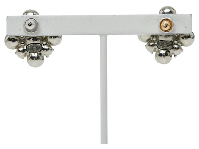 Chanel Ohrstecker aus silberfarbenem Metall - Ansicht 3