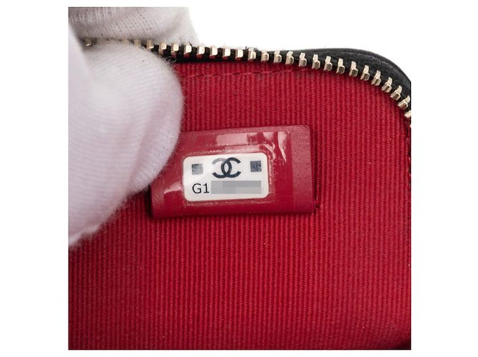 Monedero y tarjetero Chanel 19 Coco Mark Matelassé Zip Negro - vista 6