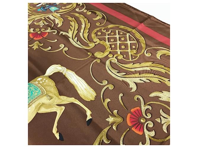 Hermès Sciarpa Carré 90 Hermes Cheval Turc Marrone - vista 9
