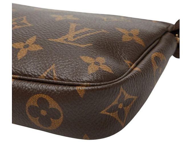 Louis Vuitton Monogram Mini Pochette Accessoires Marrone Monogramma - vista 4