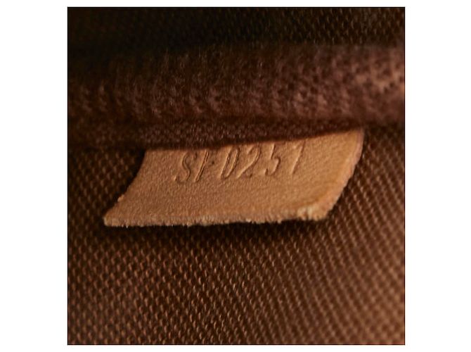 Louis Vuitton Monogram Mini Pochette Accessoires Marrone Monogramma - vista 8