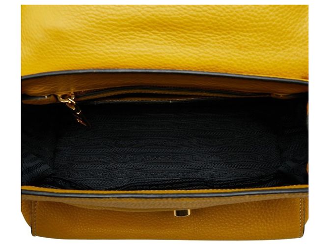 Borsa a mano/Borsa a tracolla Prada Soundrock Giallo - vista 8
