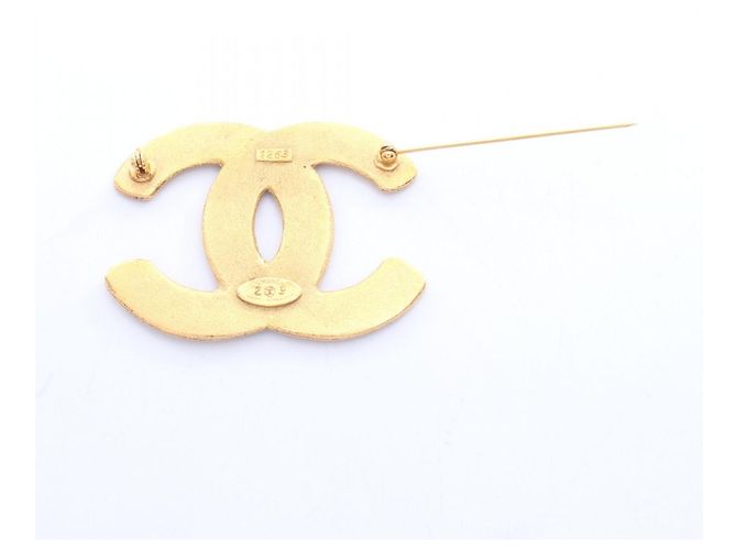 Spilla Chanel Coco Mark placcata oro D'oro - vista 2