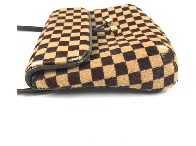 Borsa Gazelle Louis Vuitton Damier Sauvage Marrone - vista 4