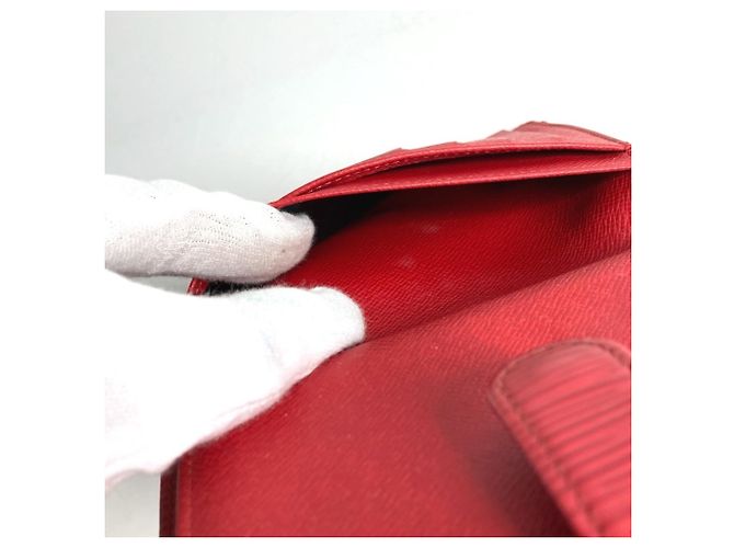 Louis Vuitton Epi Portemonnaie Viennois Compact Wallet Rosso - vista 13