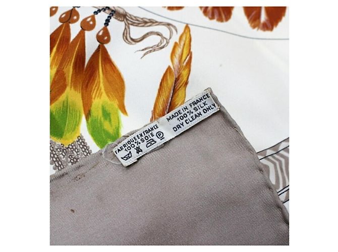 Hermès Sciarpa in seta Hermes Carré 90 BRAZIL Beige Bianco sporco - vista 6