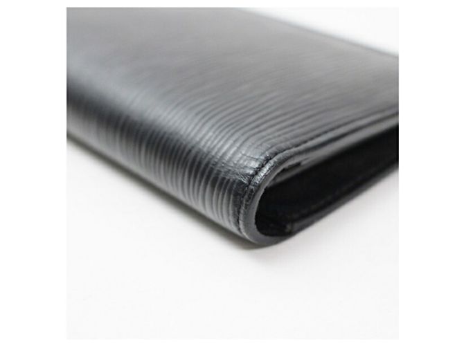 Cartera larga plegable Louis Vuitton Epi Brazza Negro - vista 8