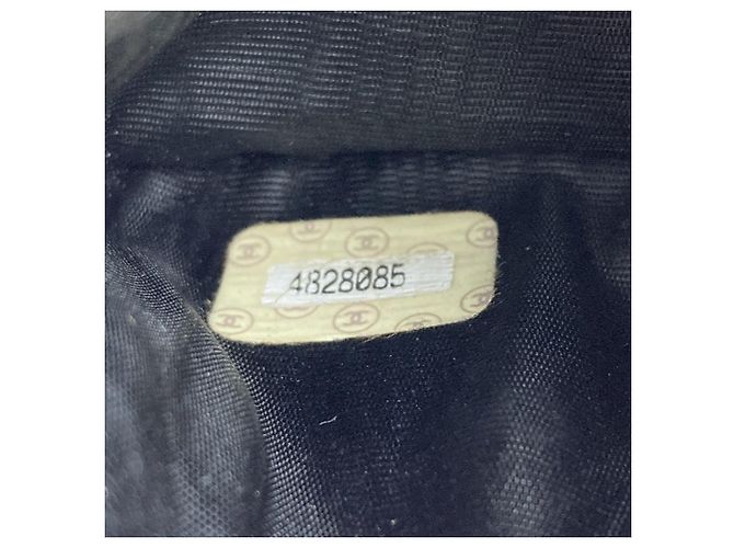 Chanel Coco Mark Stitch Münzbeutel mit Goldbeschlägen Schwarz - Ansicht 7