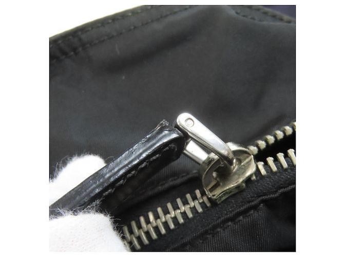 Borsa 2-Way in nylon nero di Prada - vista 11