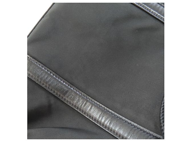 Borsa 2-Way in nylon nero di Prada - vista 14