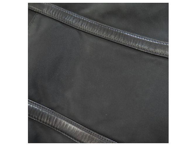 Borsa 2-Way in nylon nero di Prada - vista 16