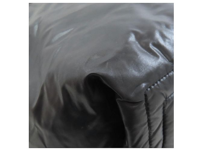Borsa Tote Chanel Coco Cocoon in nylon nero - vista 19