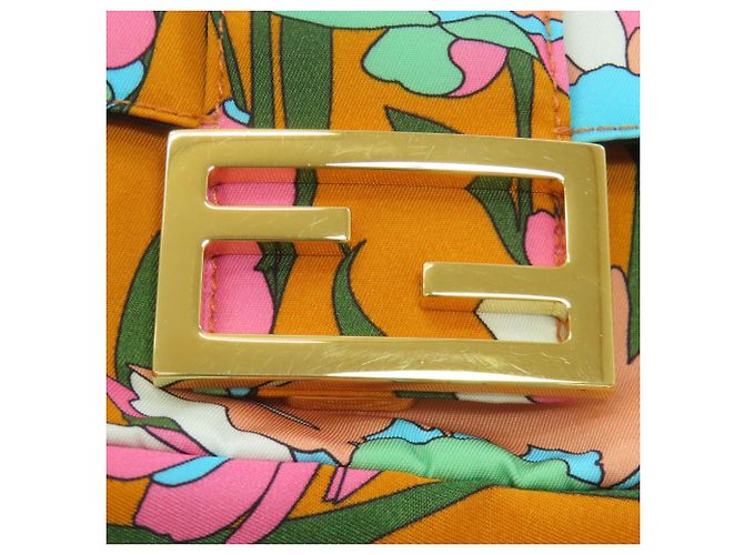Borsa a tracolla 2-Way Fendi Mamma Bucket Arancione - vista 12