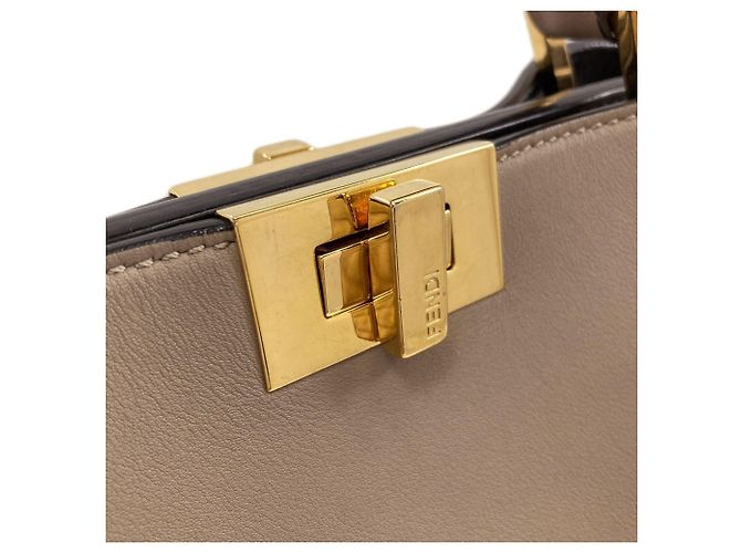 Borsa Fendi Peekaboo Essentially 2-Way Grigio - vista 19