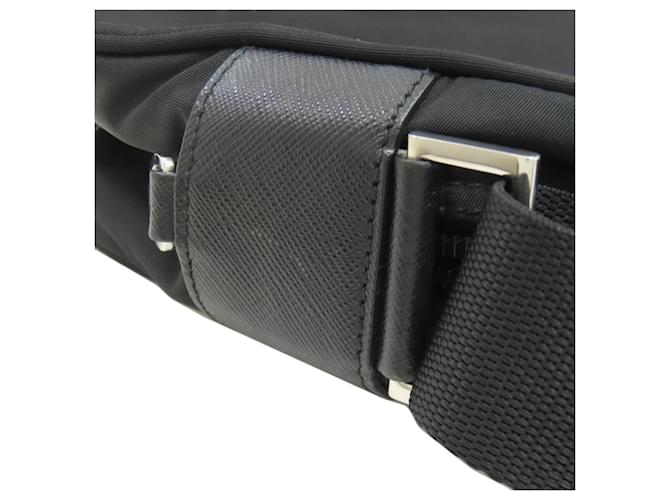 Borsa a tracolla in nylon Prada Nero - vista 20
