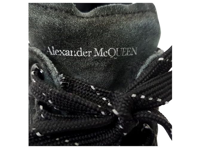 Sneakers Court Chunky Alexander Mcqueen in scamosciato nero - vista 8