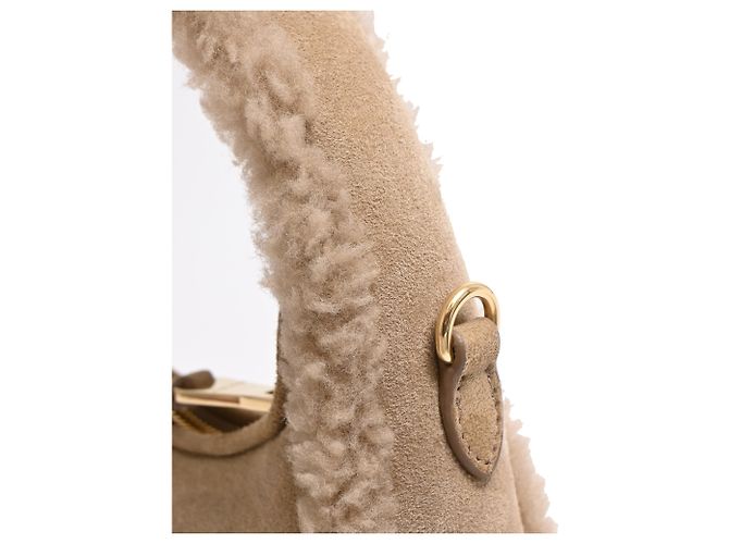 Miu Miu Wander Shearling Handtasche mit Tragegriff, aus beigem Schafsfell - Ansicht 13