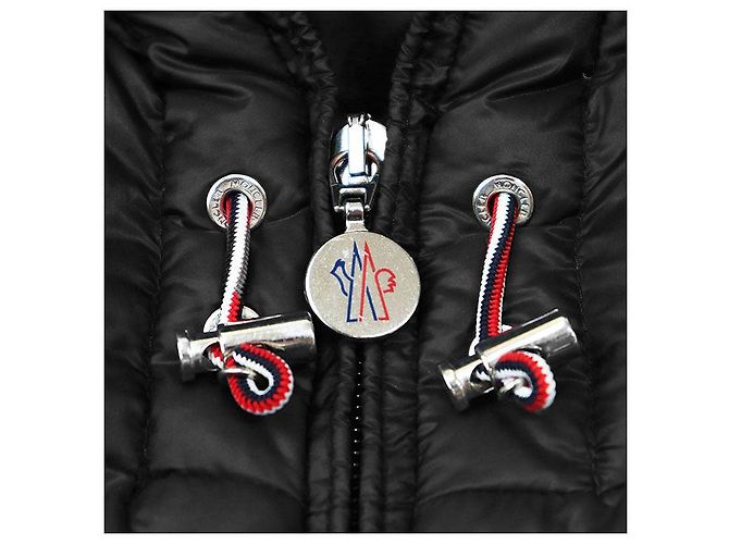 Moncler SASSIERE DOUDOUNE LEGER Nylon Down Jacket Negro - vista 2