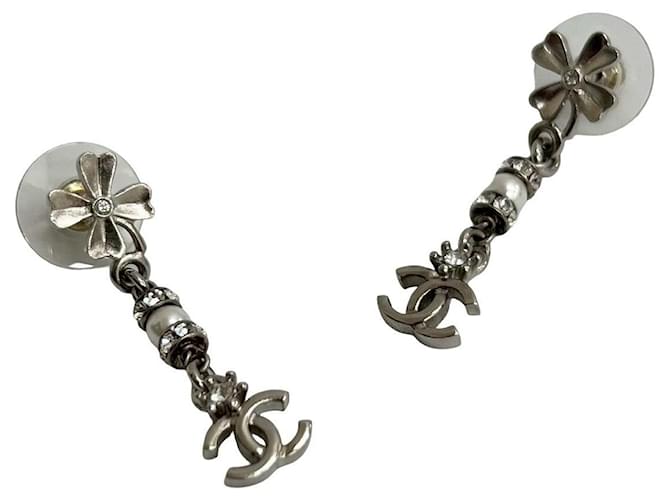 Orecchini Chanel Clover Pearl Argento - vista 4