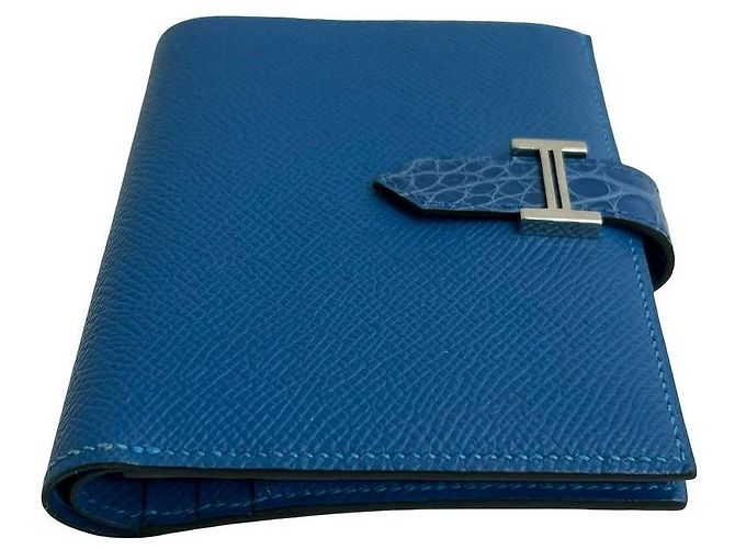 Béarn Hermès Hermes Bearn Kompaktgeldbörse aus Alligatorleder und Kalbsleder Blau - Ansicht 6