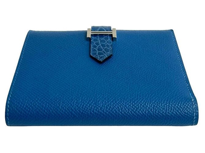 Béarn Hermès Hermes Bearn Kompaktgeldbörse aus Alligatorleder und Kalbsleder Blau - Ansicht 7