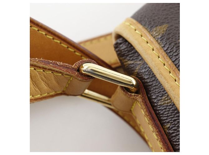 Borsa a tracolla Louis Vuitton Menilmontant Monogram Marrone - vista 13