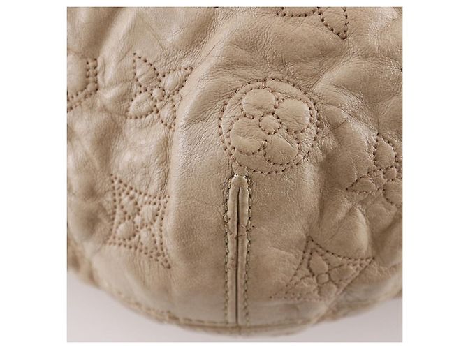 Borsa a Spalla Louis Vuitton Nimbus GM Monogram Lambskin Beige - vista 4