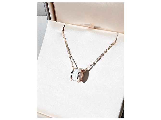 Bulgari Collana Bvlgari B.zero1 in ceramica bianca e oro rosa 18k D'oro - vista 2