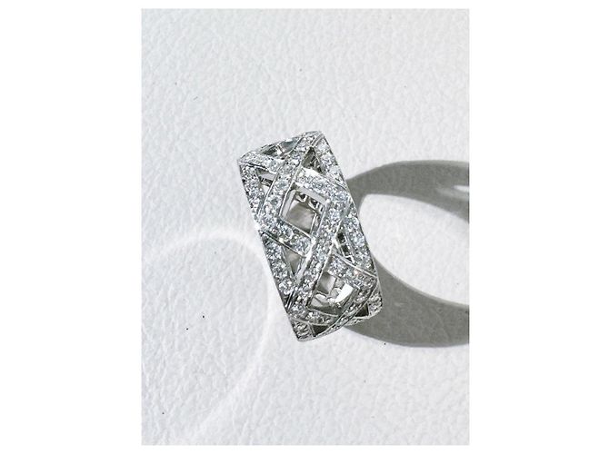 Tiffany & Co. Platinring mit geflochtenem Diamant-Design Silber - Ansicht 3