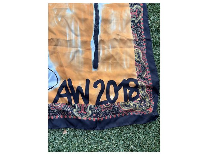 Autre Marque Ottolinger AW 2018 Seidenschal Schwarz Weiß Rot Orange Gold hardware - Ansicht 2