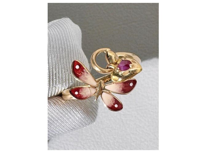 Anello Gucci Secret Garden Farfalla in Oro Giallo 18K D'oro - vista 2