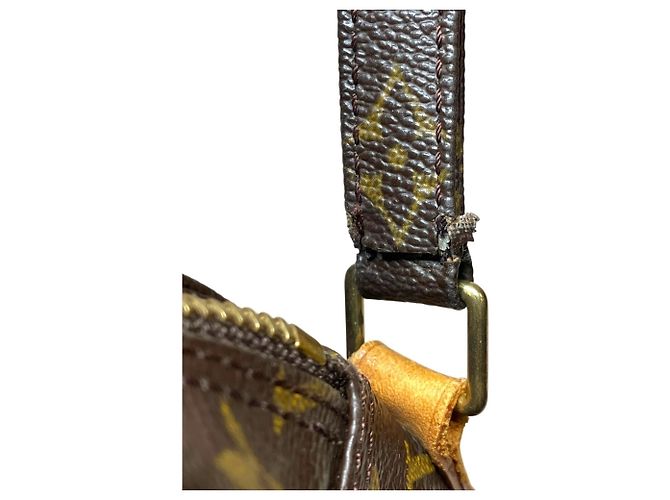 Borsa a tracolla Louis Vuitton Amazon Marrone Monogramma - vista 8
