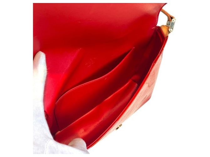 Borsa Louis Vuitton Vernis Thompson Street Rosso - vista 7