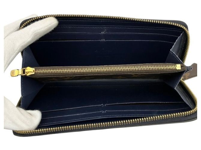 Louis Vuitton Vernis Portefeuille Miroir Monedero Azul marino - vista 3