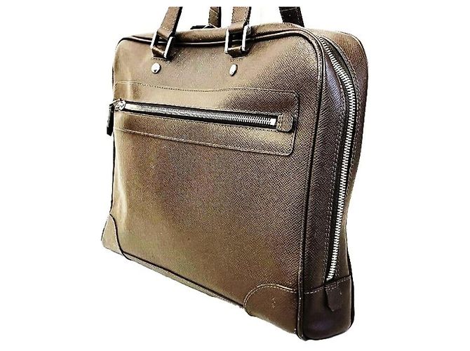 Borsa e Valigetta Louis Vuitton Taiga Igor Marrone - vista 7