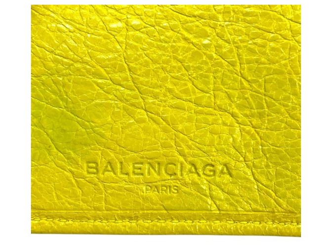 Portafoglio con tracolla Balenciaga Classic 253040 Giallo - vista 4