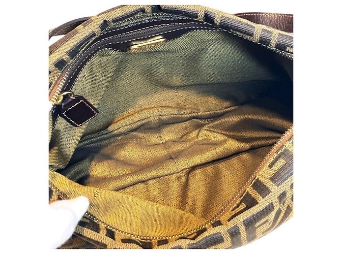 Borsa a mano e borsa a tracolla Fendi Zucca FF Logo Marrone - vista 5