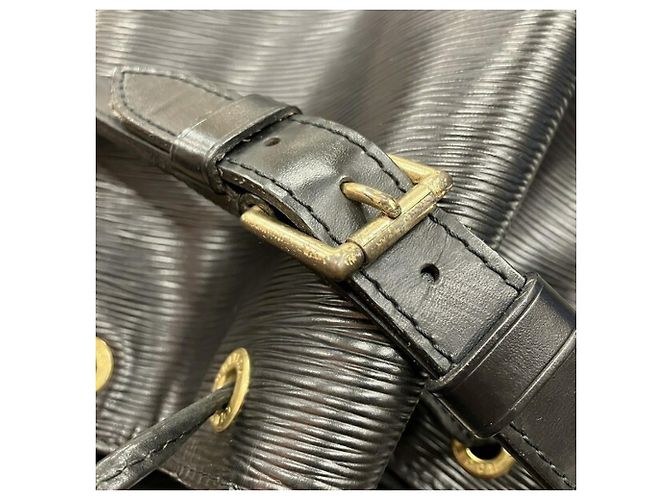 Bolso de cordón Louis Vuitton Epi Noe M59002 Negro - vista 8