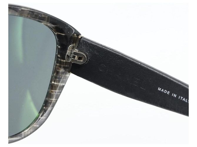 Occhiali da sole CHANEL Matelasse in plastica e pelle di agnello nera CC Auth BA12975M Nero - vista 10