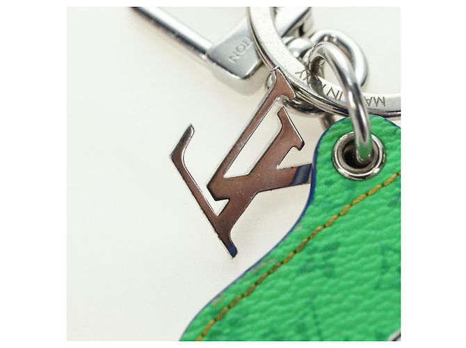LOUIS VUITTON Monogram LV Portrait Charm M01402 LV Auth 161337M Monogramma - vista 9