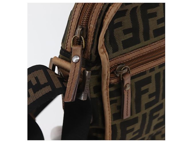 Borsa a Spalla FENDI Zucca Canvas Nero Marrone Auth 180611 - vista 10