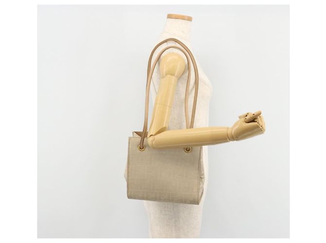 FENDI Zucca Canvas Tote Bag Beige Auth 181178 - Ansicht 22